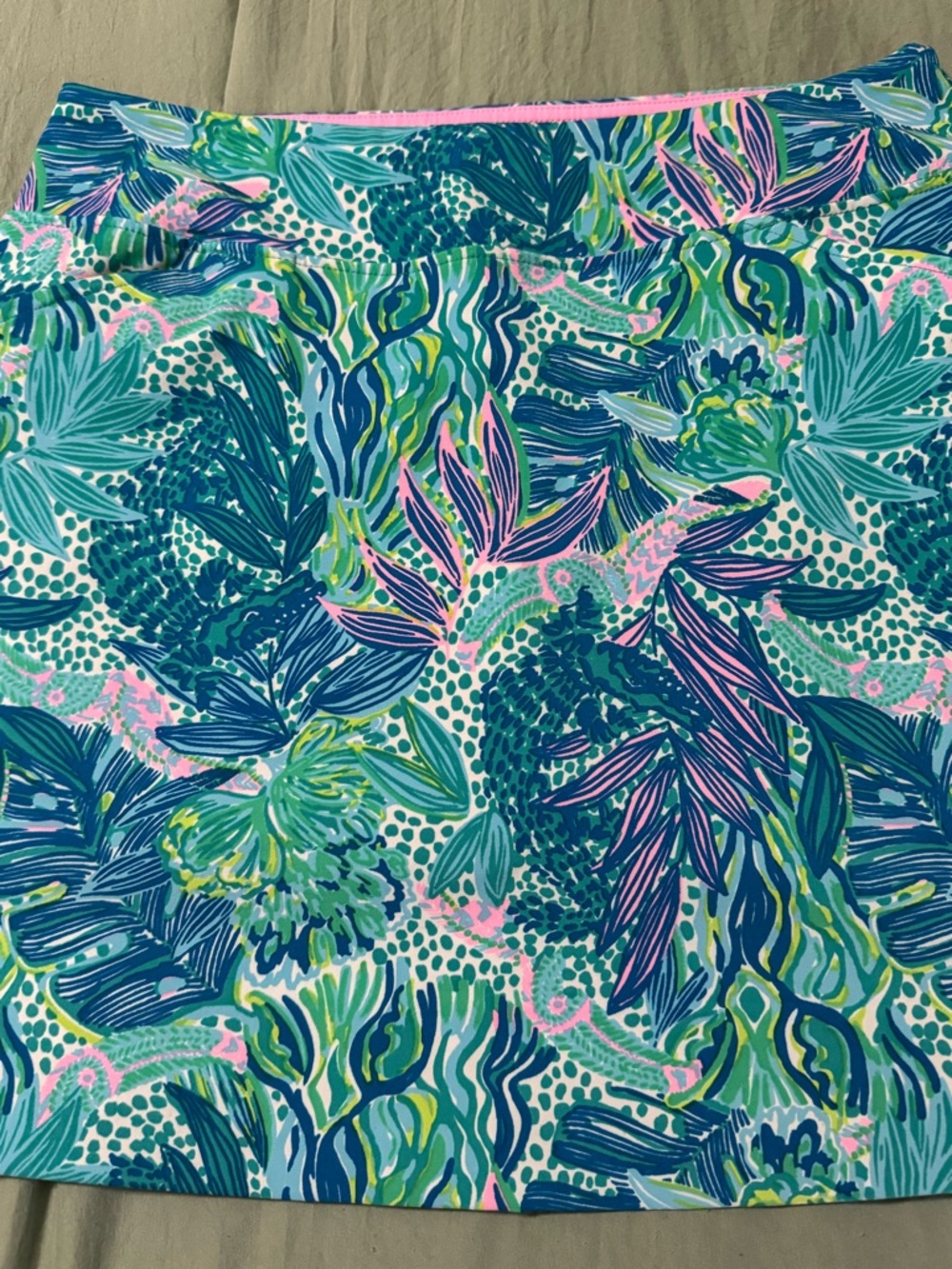 Lilly Pulitzer Monica Skort in "Botanical Green Holiday In The Sun". Size 10 - Picture 4 of 7